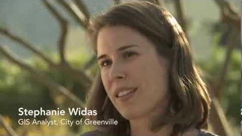 Design and share your own custom maps with Esri