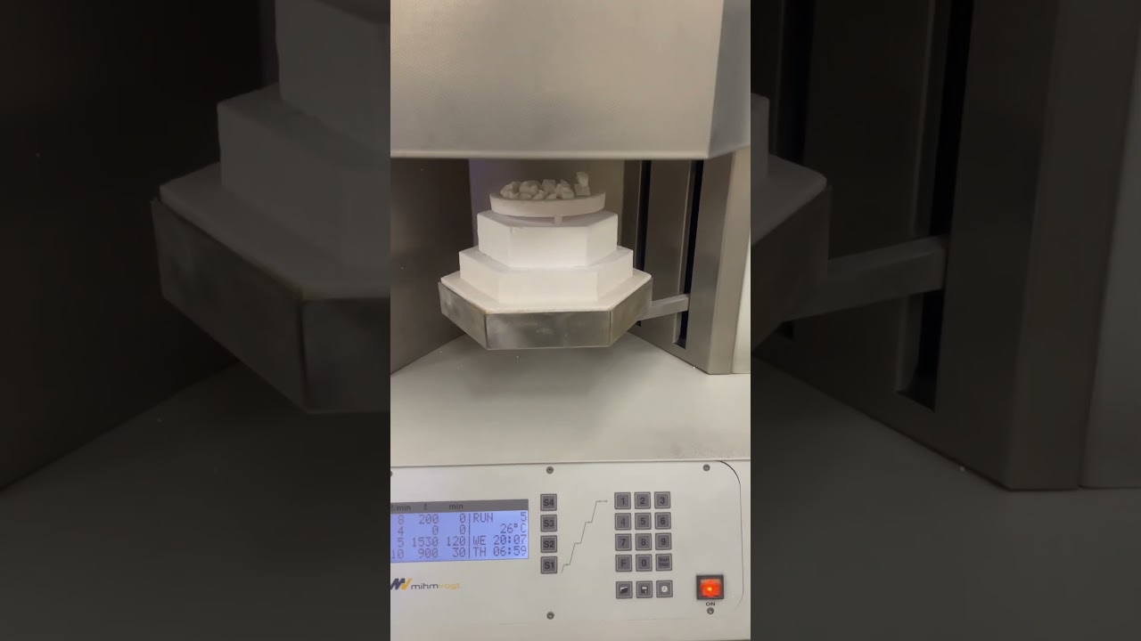 mihm vogt Synterization of zircon # cadcam