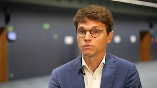 What are the current treatment strategies for rectal cancer?