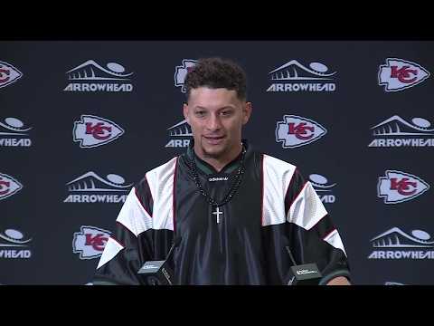 Patrick Mahomes says he needs to trust his knee more