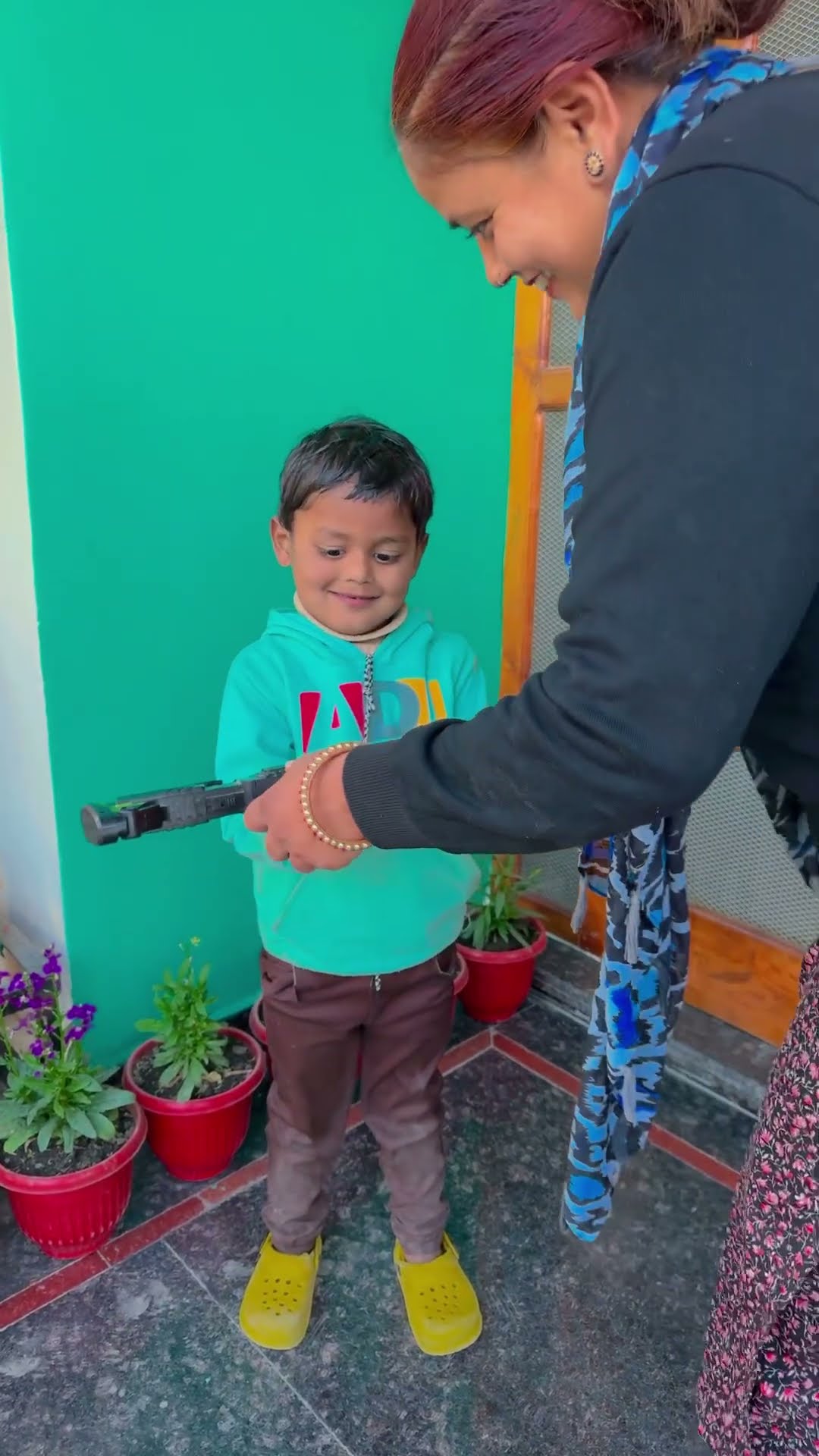 मम्मी मुझे आर्मी बनना है ❤️? #shorts #trending #funny #maa #viralvideo