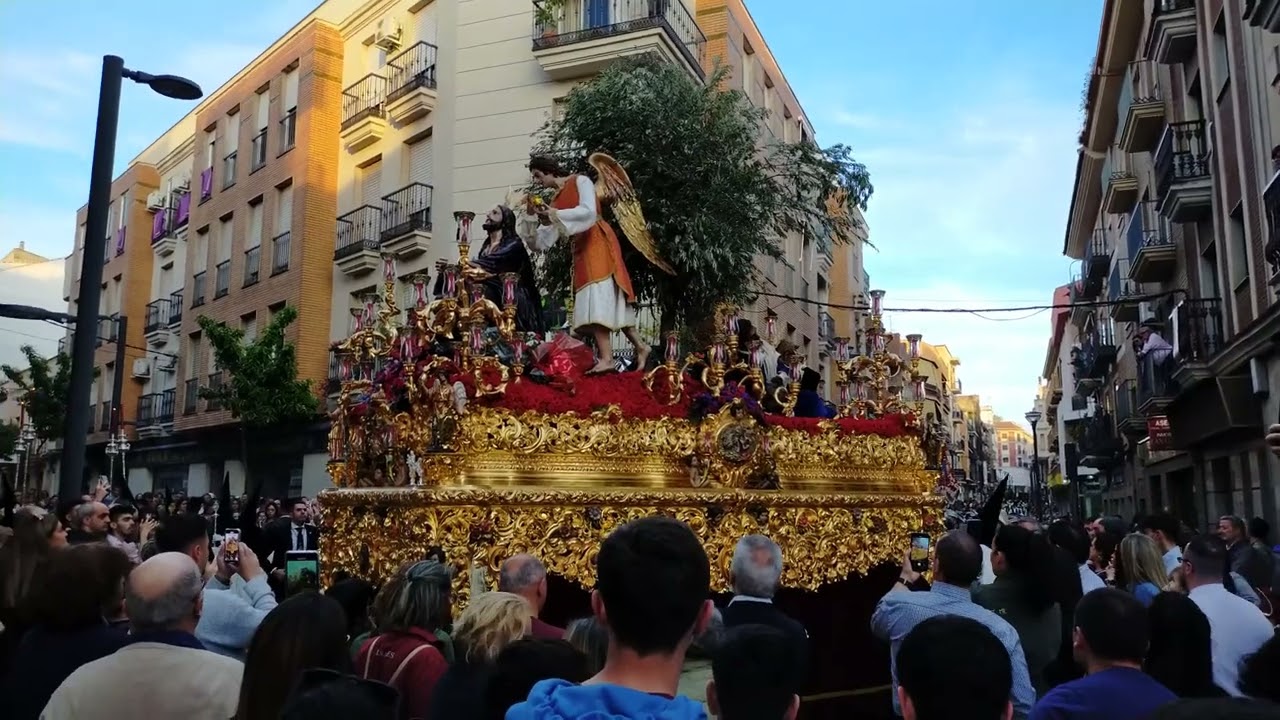 Paso de misterio Oración en el Huerto de Linares girando hacia C/ Tetuán 2023 4k 