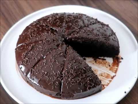 Video: Basit Bir Tarifle Lezzetli Bir çikolatalı Kek Nasıl Yapılır