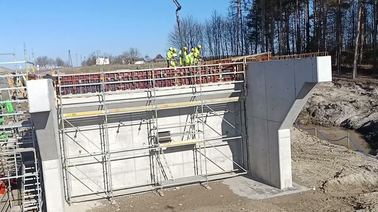 Betonowanie ustoju nośnego PZDdz 33A