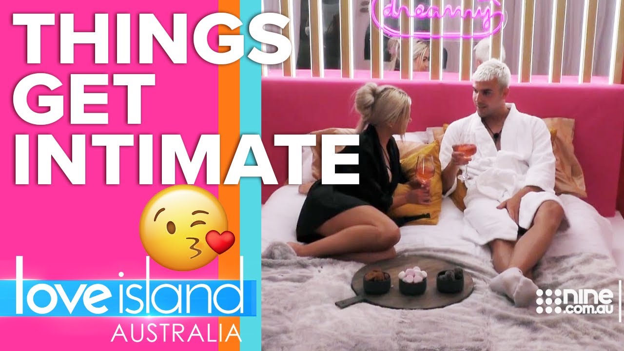 Jess and Aaron get intimate during a night away | Love Island Australia 2021