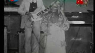 Ajda Pekkan - Hoşgör Sen Resimi