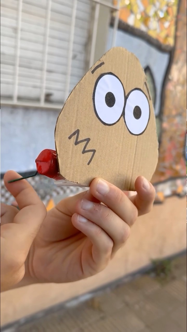 pou pedorro explosivo