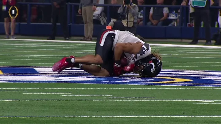 Cincinnati DB Bryan Cook INT vs Alabama | 2021 Col...