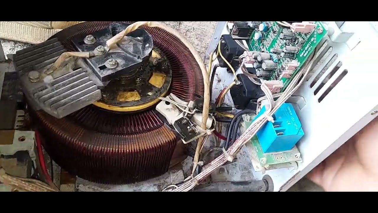 HI-TECH/Automatic Voltage Stabilizer.walang 220 power output.