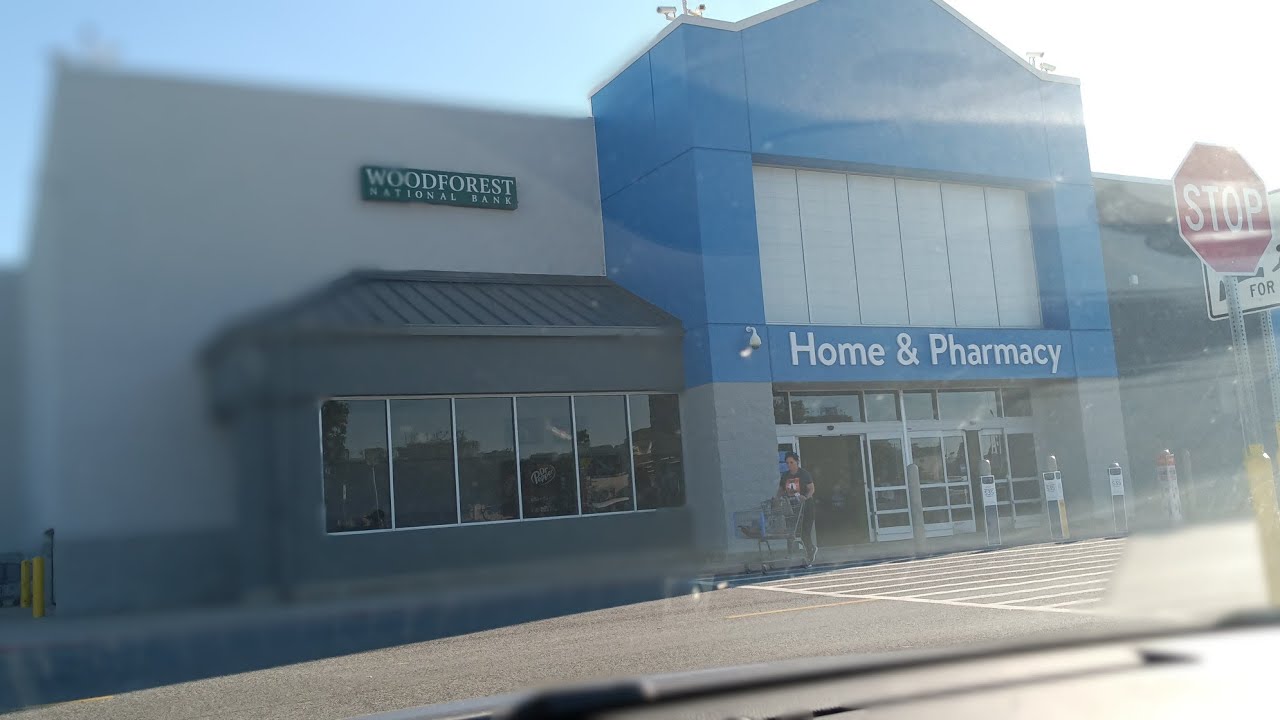 Walmart walk through 1st week of October holiday vlog