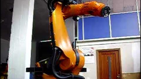 KUKA KR210 Series 2000 KRC2 @ www.eurobots.net. Used industrial robots