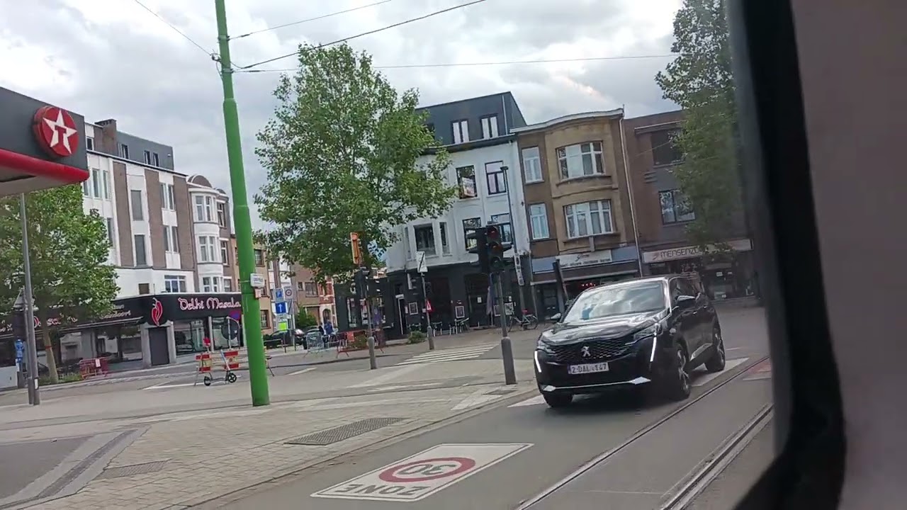 [De Lijn] Bombardier Flexity Albatros sur la ligne 9 entre Silsburg et Plantin