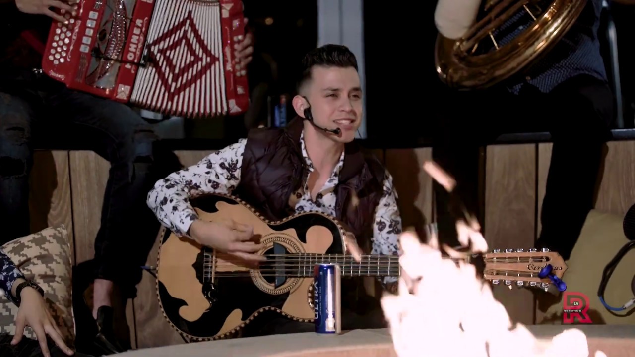 LOS PARRAS- "ME GUSTAS" (EN VIVO)