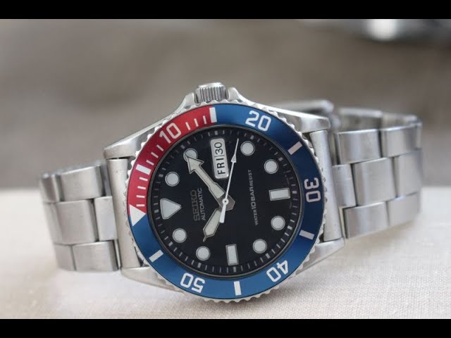 Seiko Bezel Insert Replacement & Cleaning | SKX033J - YouTube