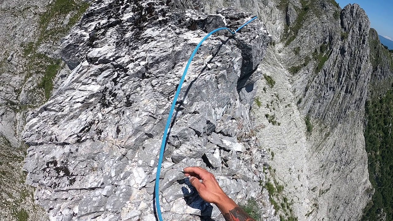 Cresta Gialunga, Pania Secca. (Alpi Apuane).