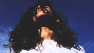 Video thumbnail of "Eliza Shaddad - Run"