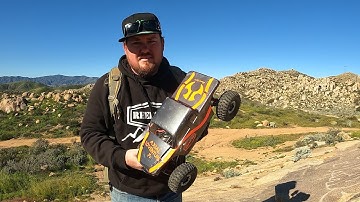 Axial Scx10 Pro review and running Video