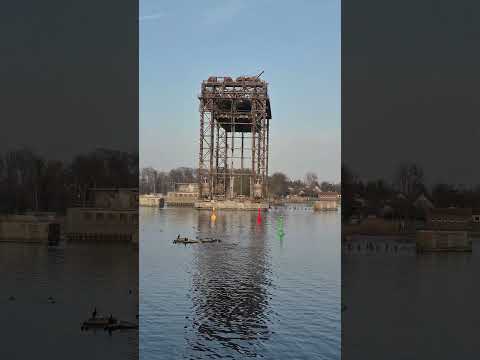 ehemalige Eisenbahnhubbrücke....😯😯😯