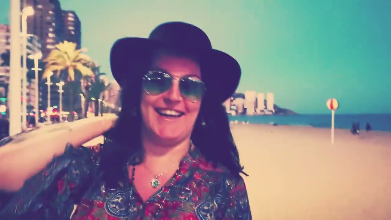 Louise Distras - Love and Money (Official Video)