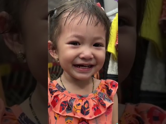 Viral !!! Anak Kecil Nangis Langsung Ketawa 😂🤣 class=