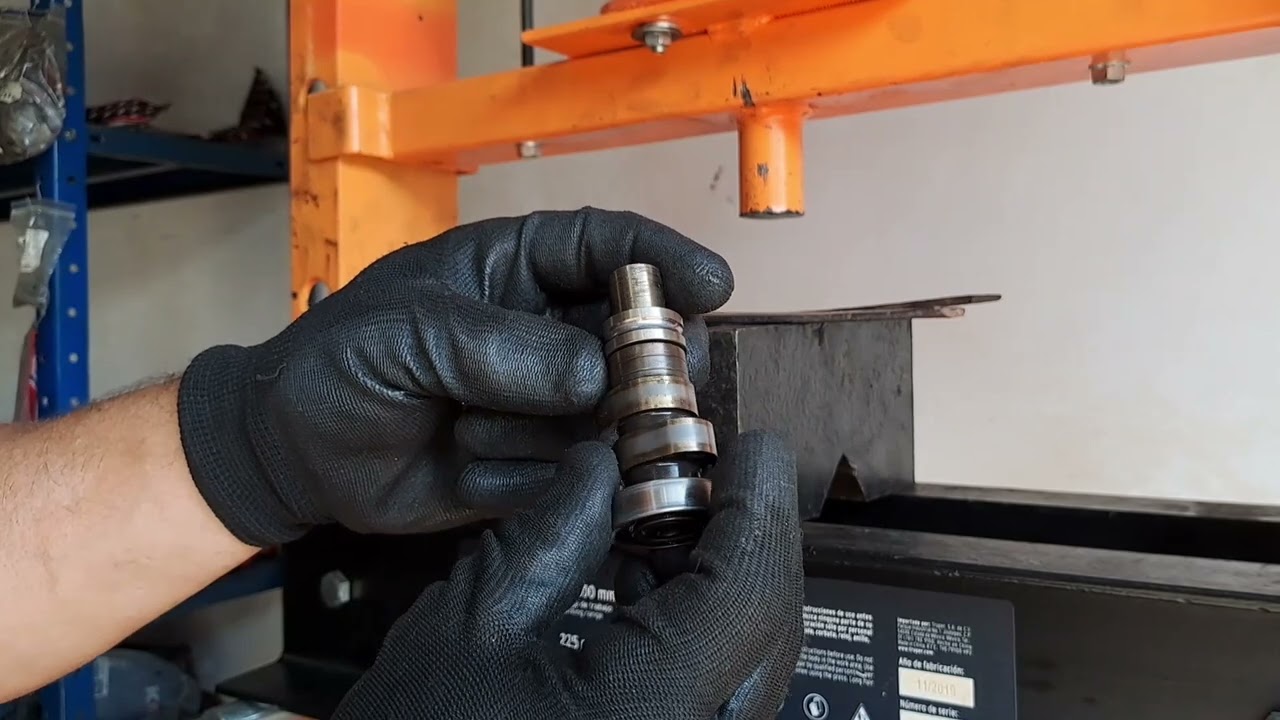 pulsar 135 sonido anormal en el motor. (solución)