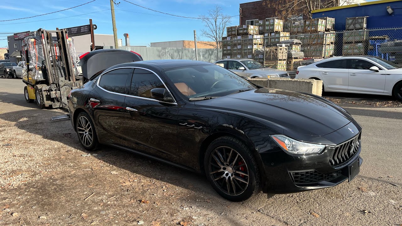 How to get a 2018 Maserati Ghibli into neutral - YouTube