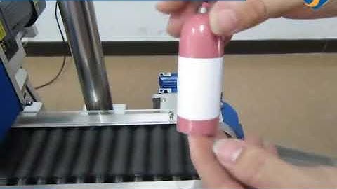 Auto feeding horizontal way labeling machine for sausage