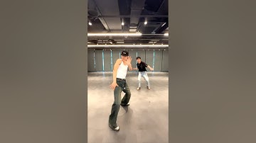 #딘딘 은 딘딘 #카이 는 카이 #KAI #EXO #엑소 #weareoneEXO #DINDIN #WaitOnMe #KAI_WaitOnMe