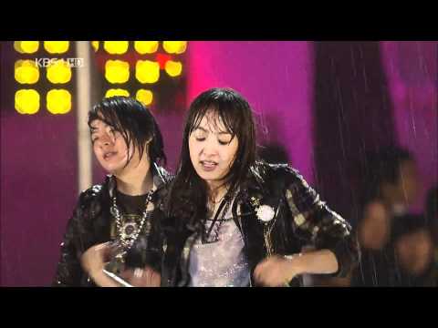 F(x) LaChaTa LIVE in rain