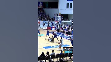 Võ Huy Hoàn nới rộng khoảng cách cho Nha Trang Dolphins với cú ném ở những giây cuối shot clock! #VB