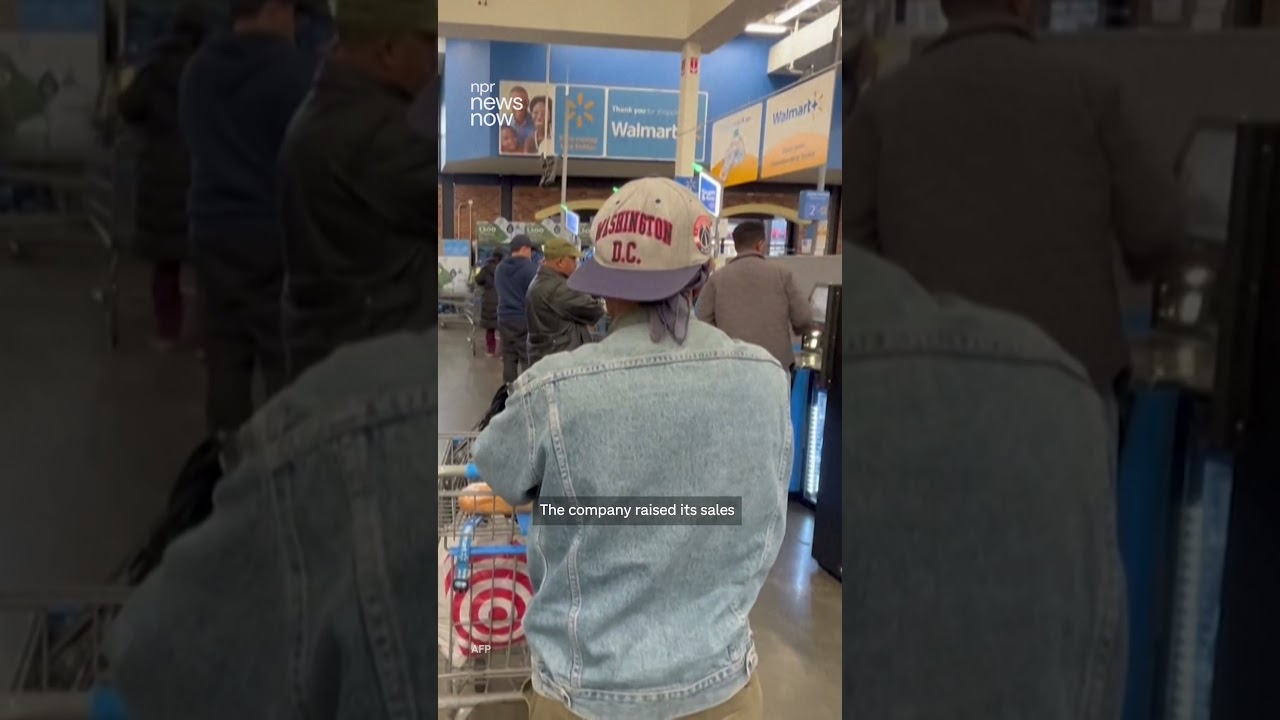 Walmart valued at $1 trillion, as shares hit record high