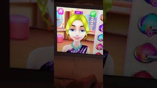 Playing (Selfie Queen - Social Media Star!!!) screenshot 2