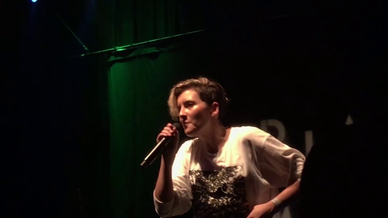 Ria Mae - Bend (live Toronto)