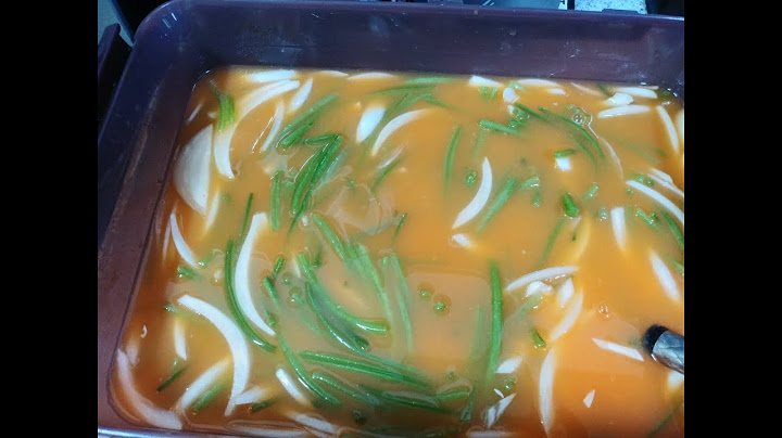 고구마줄기 물김치: 그 맛에 반하고 너무 맛있어서 깜짝 놀라요.