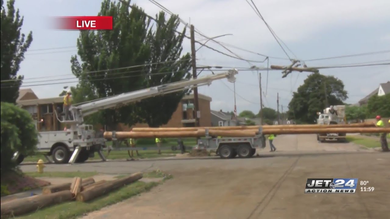 Crews work to clear trees around town after overnight storms - YouTube