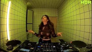 Saevi invites - DJ TABLEDANCE / September 1 / 7pm-8pm