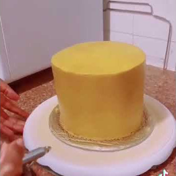Birthday cake compilation. Asmara, Eritrea 🇪🇷 #etuscupcakes #asmara #eritrea #baker #cake #bake