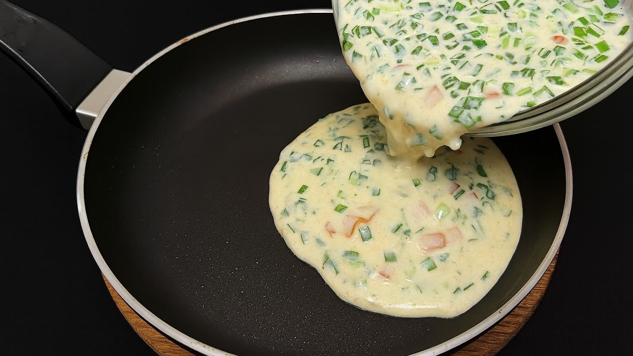 Яйца с травами даже вкуснее пиццы — вкусное блюдо, приготовленное прямо на сковороде! 🍳🌿