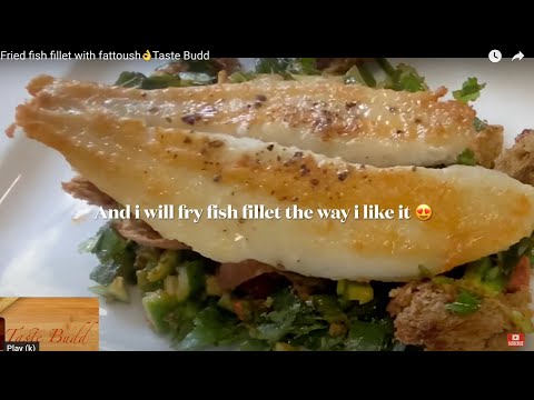 Video: Salad With Fish And Croutons