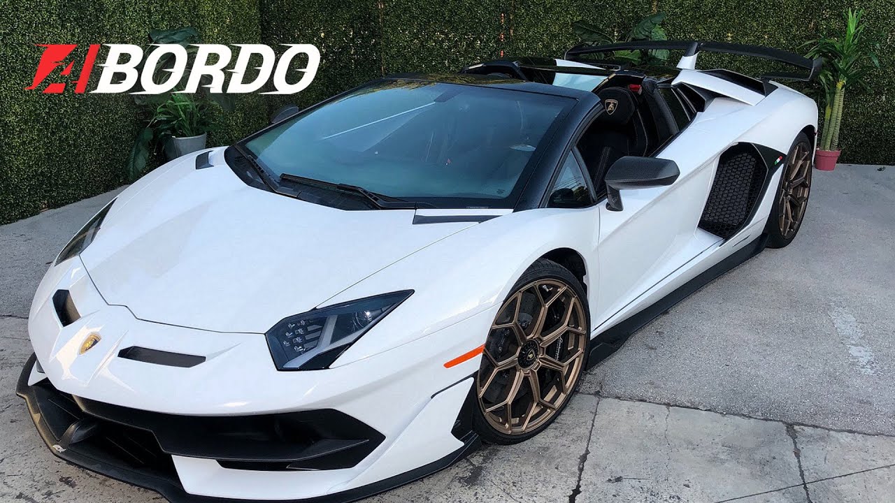 Arriba 48+ imagen carro lamborghini blanco