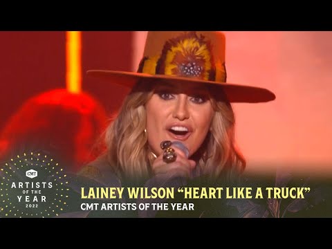 Lainey Wilson Performs "Heart Like A Truck" | CMT Artists of the Year 2022