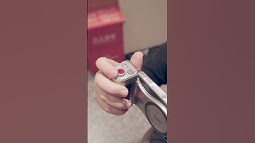 Turn your iPhone 17 into a camera in seconds! This handle is perfect for photography enthusiasts!