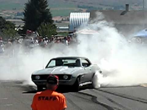 2010 Kruisin' Kittitas Car Show BURNOUTs