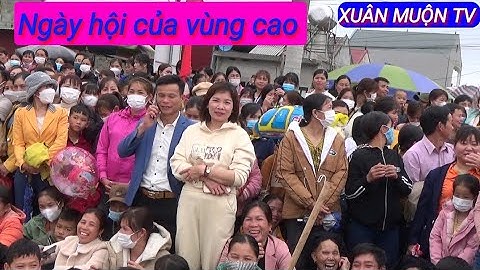 toàn cảnh khán giả đến hội xem cổ vũ bóng đá vùng cao phong vân lục ngạn 14 tháng giêng
