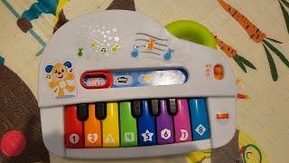 Review | Fisher-Price Laugh & Learn Baby Toy Silly Sounds Light-Up Piano screenshot 3