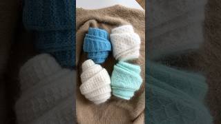 Knit mini scarf #knittingdesign #knittingpattern #knitscarf #knitting #sophiescarf #petiteknit