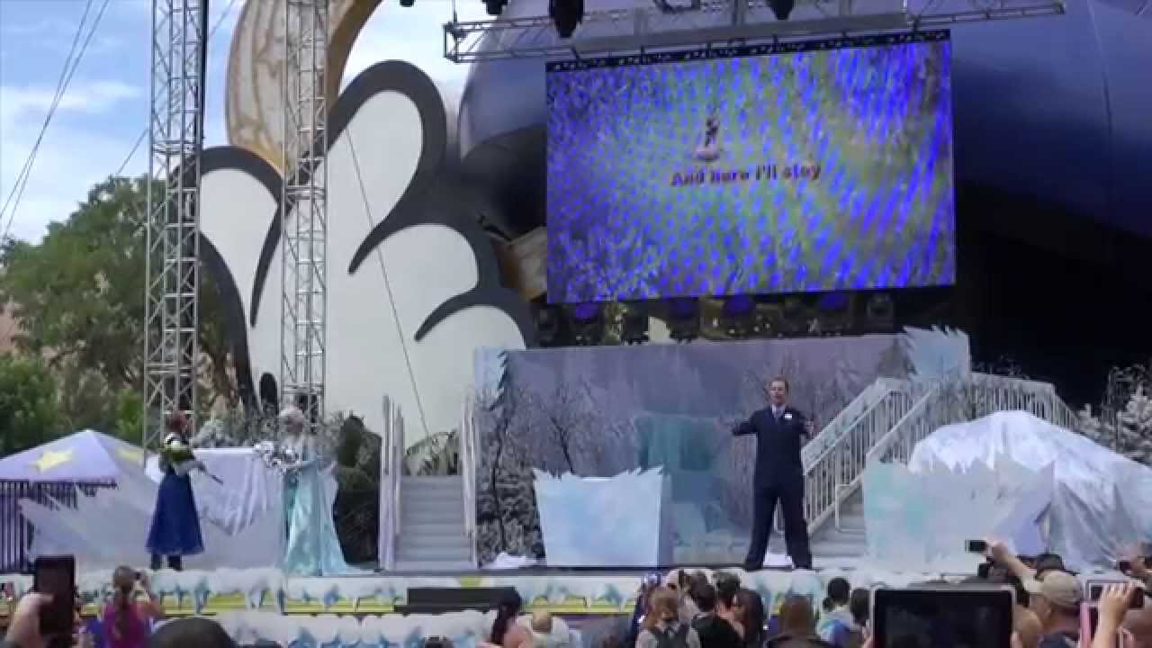 Frozen Summer Fun - LIVE at Disney's Hollywood Studios - Anna's and Elsa's Royal Welcome