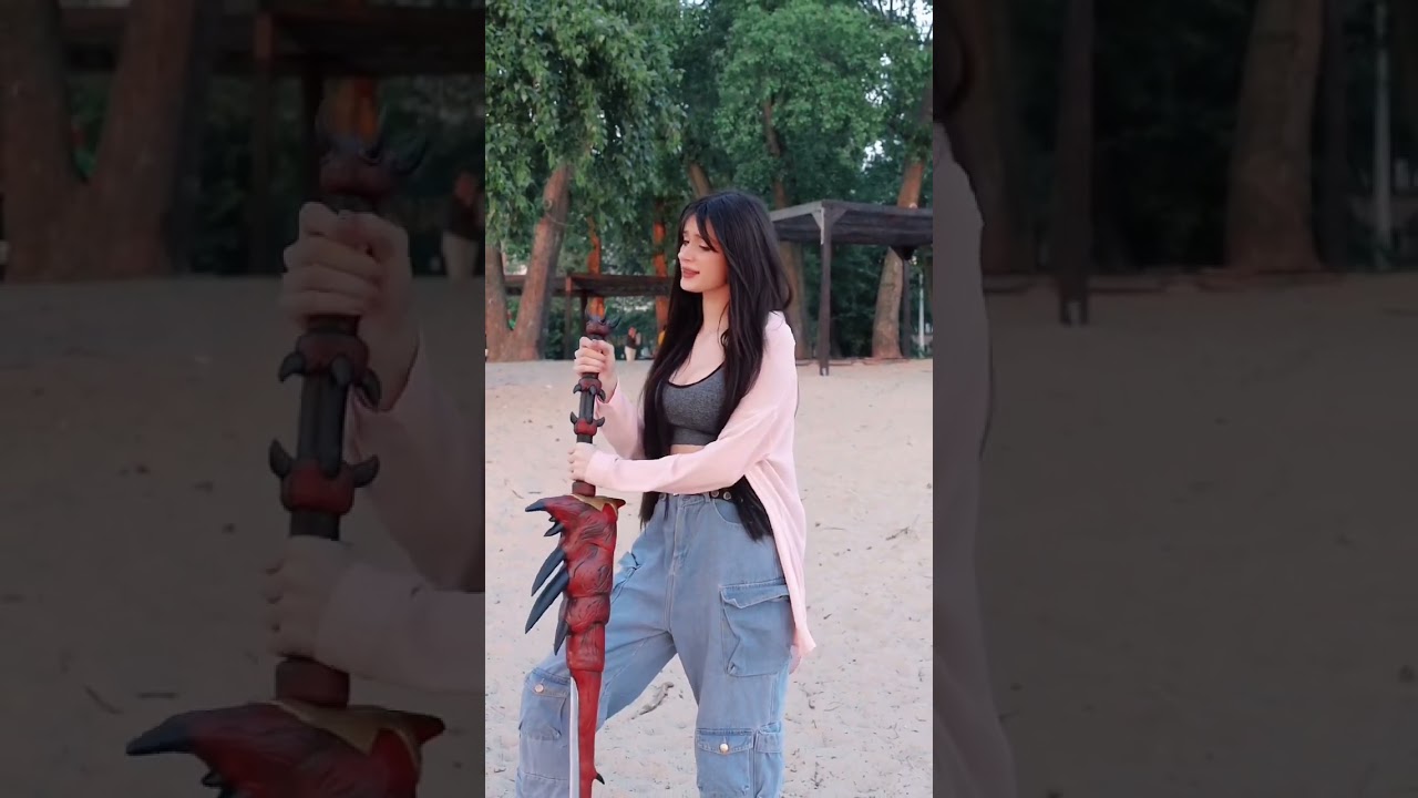 Any Monster Hunter World fans here?❤️ #monsterhunterworld #cosplay #cosplaygirl #tbcos #animegirl