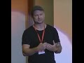 Paralelní životy aneb žijte život svůj ne život někoho jiného | Petr Skondrojanis | TEDxZlín