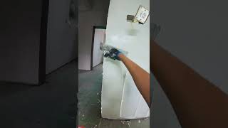 Painter Applying putty #painter #shorts #walldecor #construction #renovation